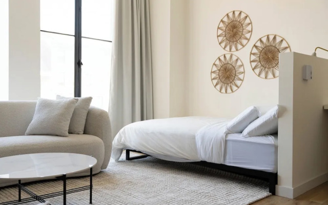 Maison Place Jacques-Cartier by Luxury In Transit