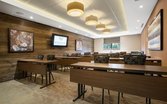 Best Western Plus Mountainview Inn & Suites