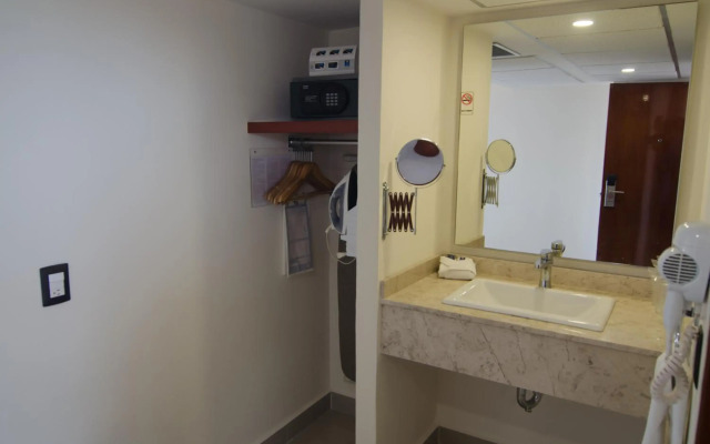 Hotel Hostal de Cortes