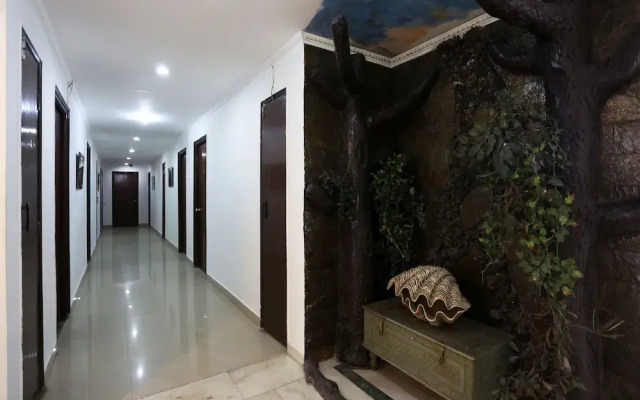 OYO 8637 Shivam Hotel