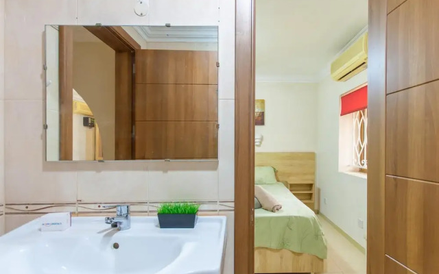 Villa & Pool 2 Mellieha Bay Retreat