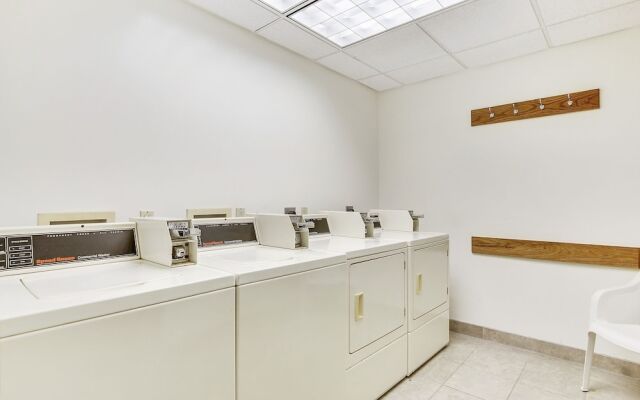 Casa Del Mar 289 by RedAwning