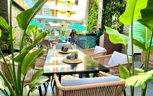 Imperial Resort - Bali Themed - 1 Bed Apartment