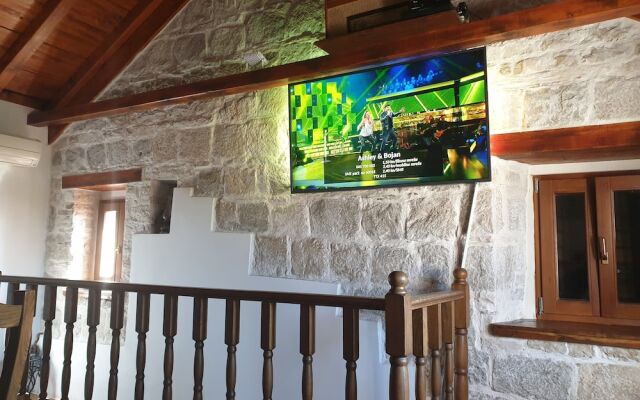Apartments Zecic