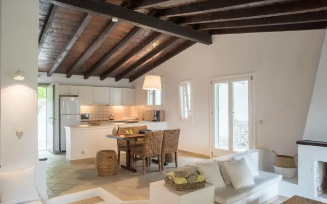 Skiathos Holidays Three-bedroom Villa