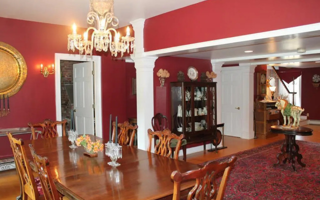 Green River Bridge House