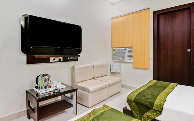 Treebo Resto- Near Lucknow Railway Station