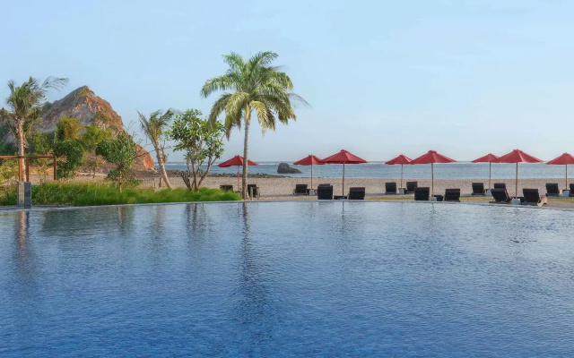 Pullman Lombok Merujani Mandalika Beach Resort