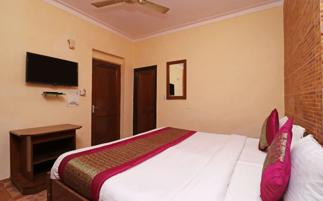 OYO 10661 DSR Classic