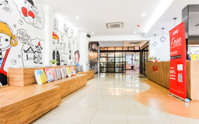 Super OYO 426 All Day Hostel @ Sukhumvit