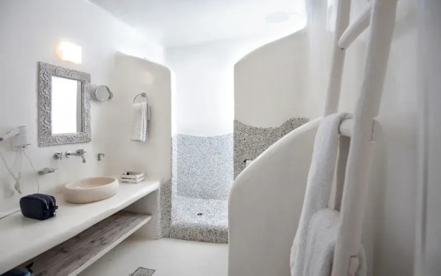 Manu Mykonos  Beach Villas & Bungalows
