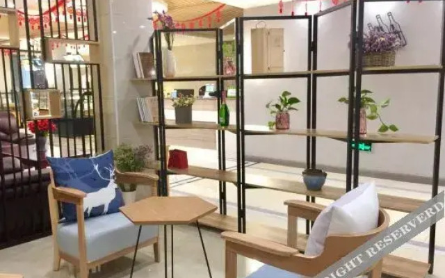 Zhengzhou 9-day Qianhe Hotel