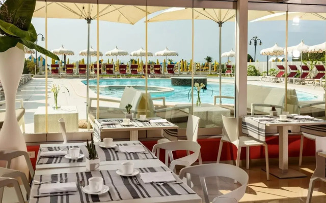 Baia del Mar Beach Boutique Hotel