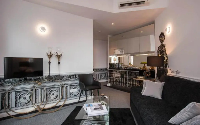 Teatro Boutique Rooms & Suites
