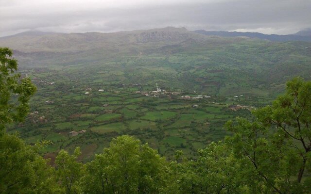 Karadut Pension Nemrut