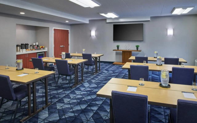 Courtyard by Marriott Detroit Livonia