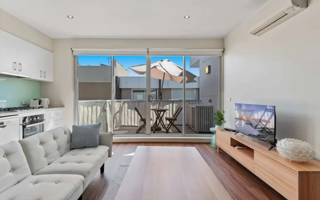 Stylish North Melbourne Stay – Guest Rooms – Melbourne