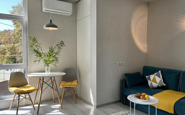 Alicekeys (Алискис) на улице Молодогвардейская 2/62