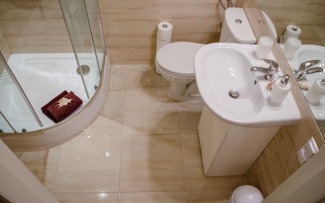 Royal Route 29 Comfort Rooms