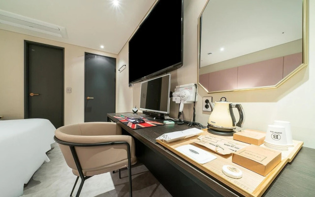 Incheon Brown Dot Soraepogu Branch