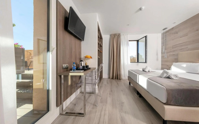 Hotel Oasis