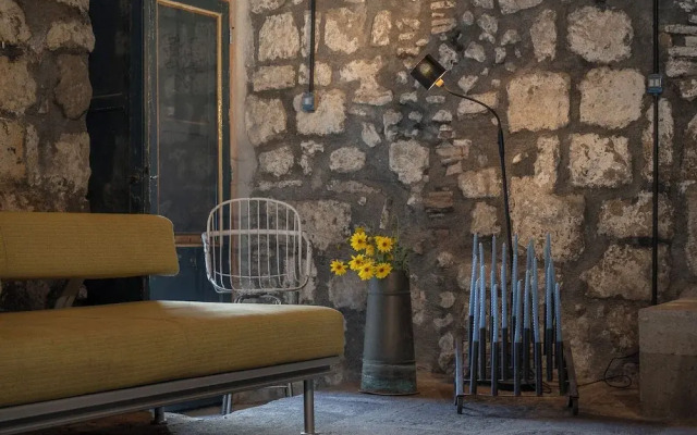 Inter Artes House and Suite