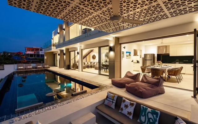 Luxury 5 Bedroom Modern Villa - KBR17