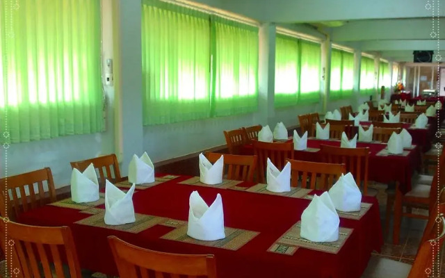 Khao Saming Paradise Resort