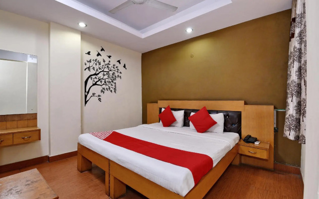 OYO 305 Hotel Rajdeep Palace