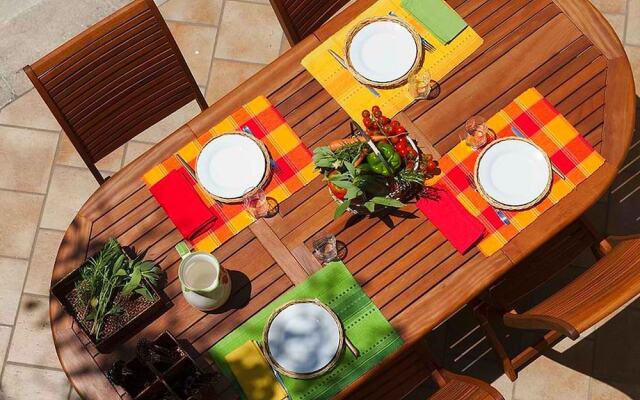 Charming Part of Traditional 'baglio' With Pool and Strategic Location