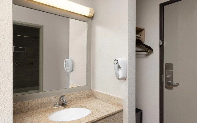 Platinum Hotel Tunjungan Surabaya