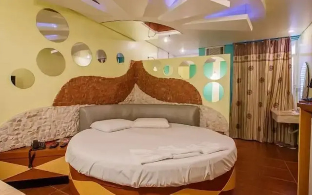 Motel Sedución - Adults Only