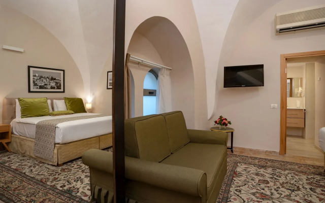The Sephardic House