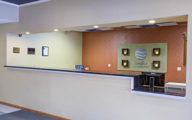Quality Inn & Suites Lenexa Kansas City