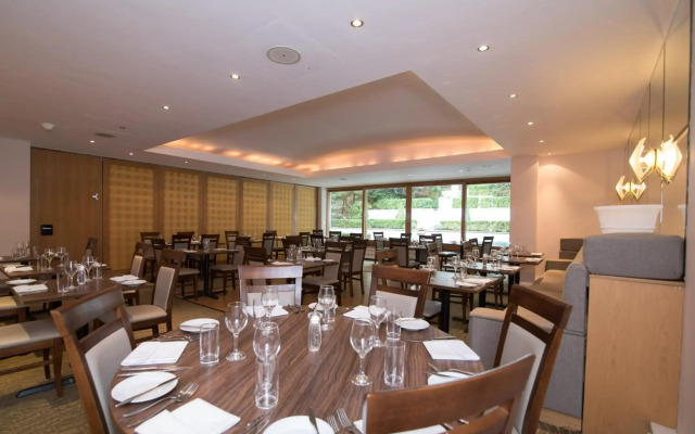Regency Park Hotel