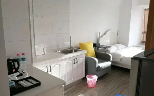 YunLing Business Hotel