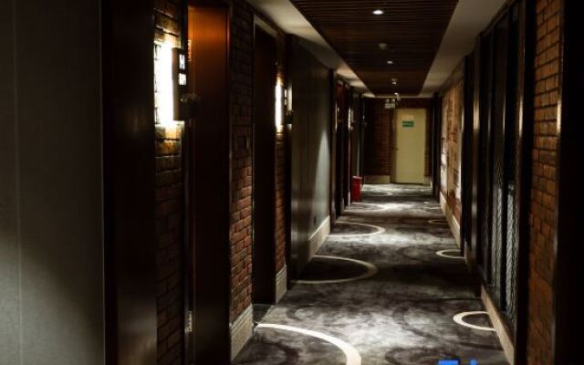 H Pin Hotel (Shaoguan Xihe Sports Center)