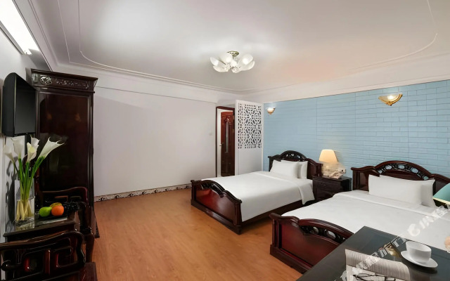 Little Diamond Hotel