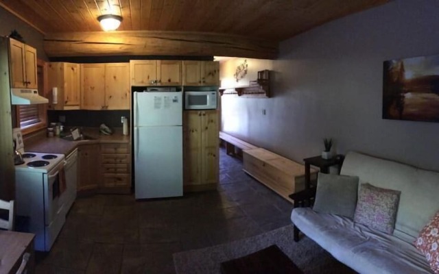 Silver Bullet Inn by Apex Accommodations