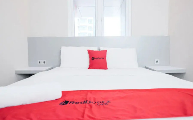 RedDoorz Plus near Deli Park Mall Medan