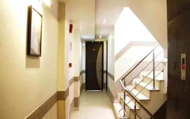 Oyo 2373 Hotel D Inn