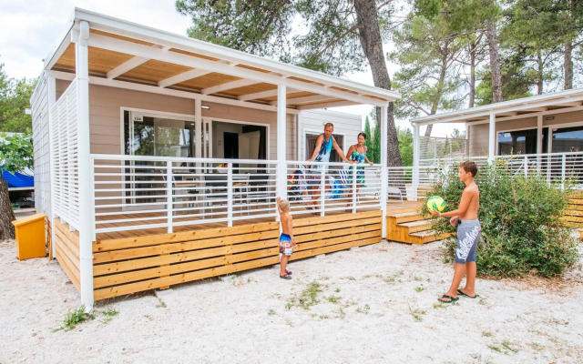 Zaton Holiday Resort Mobile Homes