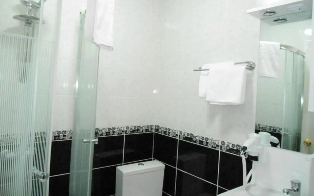 Yalı Hotel