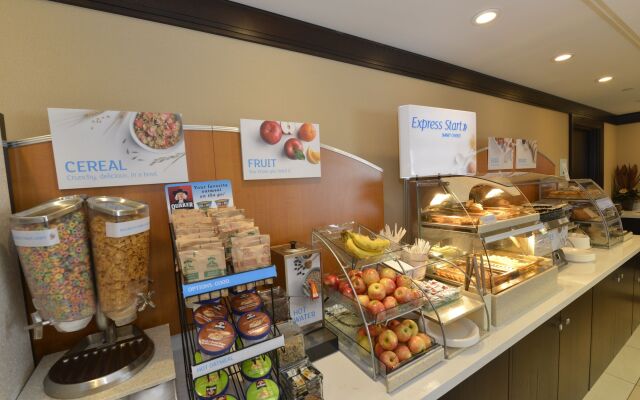 Holiday Inn Express Hotel & Suites Waterloo - St Jacobs by IHG