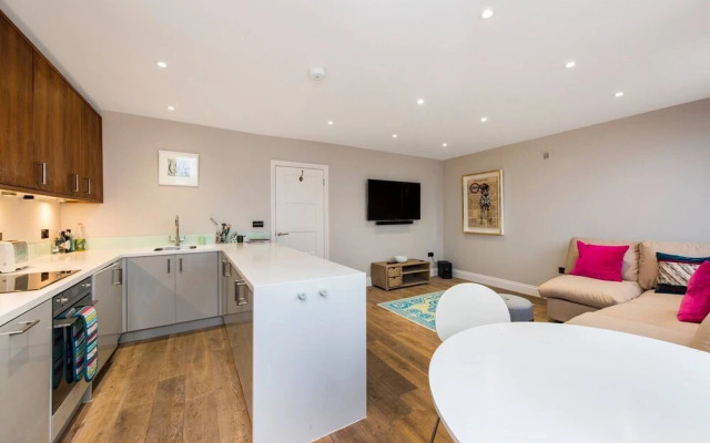 Charming Apartment Close to Notting Hill