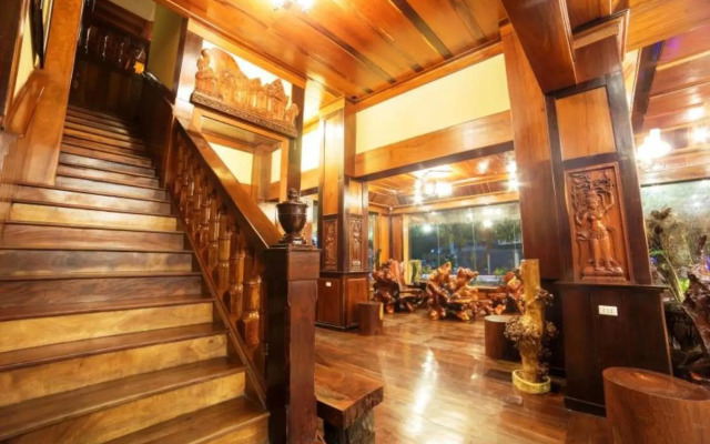 Banan Hotel