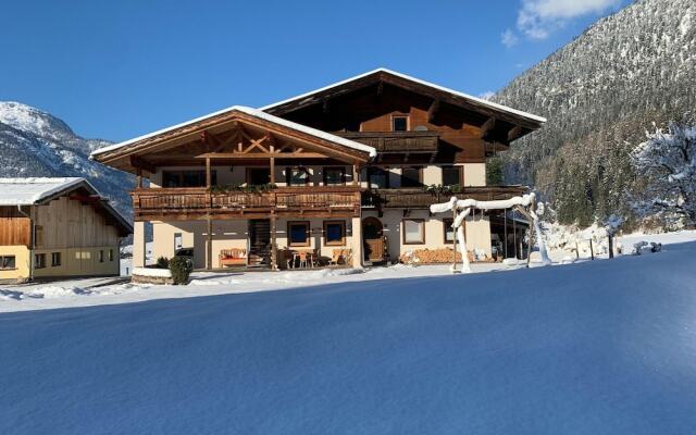 Apartment in Saalfelden am Steinernen Meer