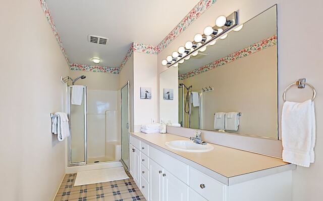 5870 Cloverdale - 4 Br Home