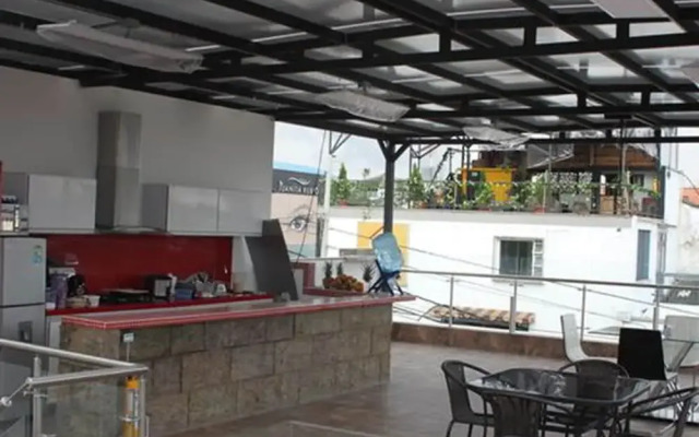 Bayit Tov Circunvalar Hotel