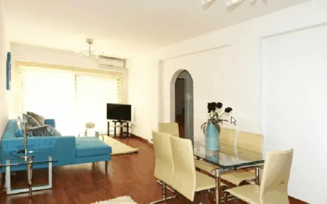 Rita Court Apartment